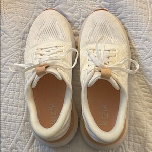 Kizik Athens 2 women’s 10.5